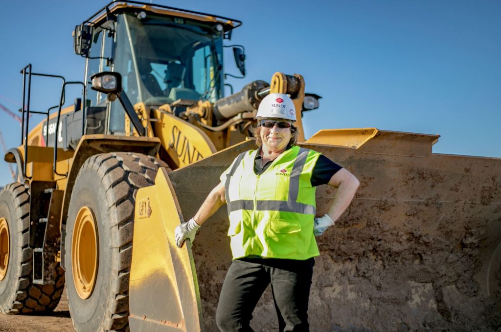 Sundt Craft Recruiter Cindy Van Marter, Constructech 2019 Heavy Equipment Operator Woman of the Year