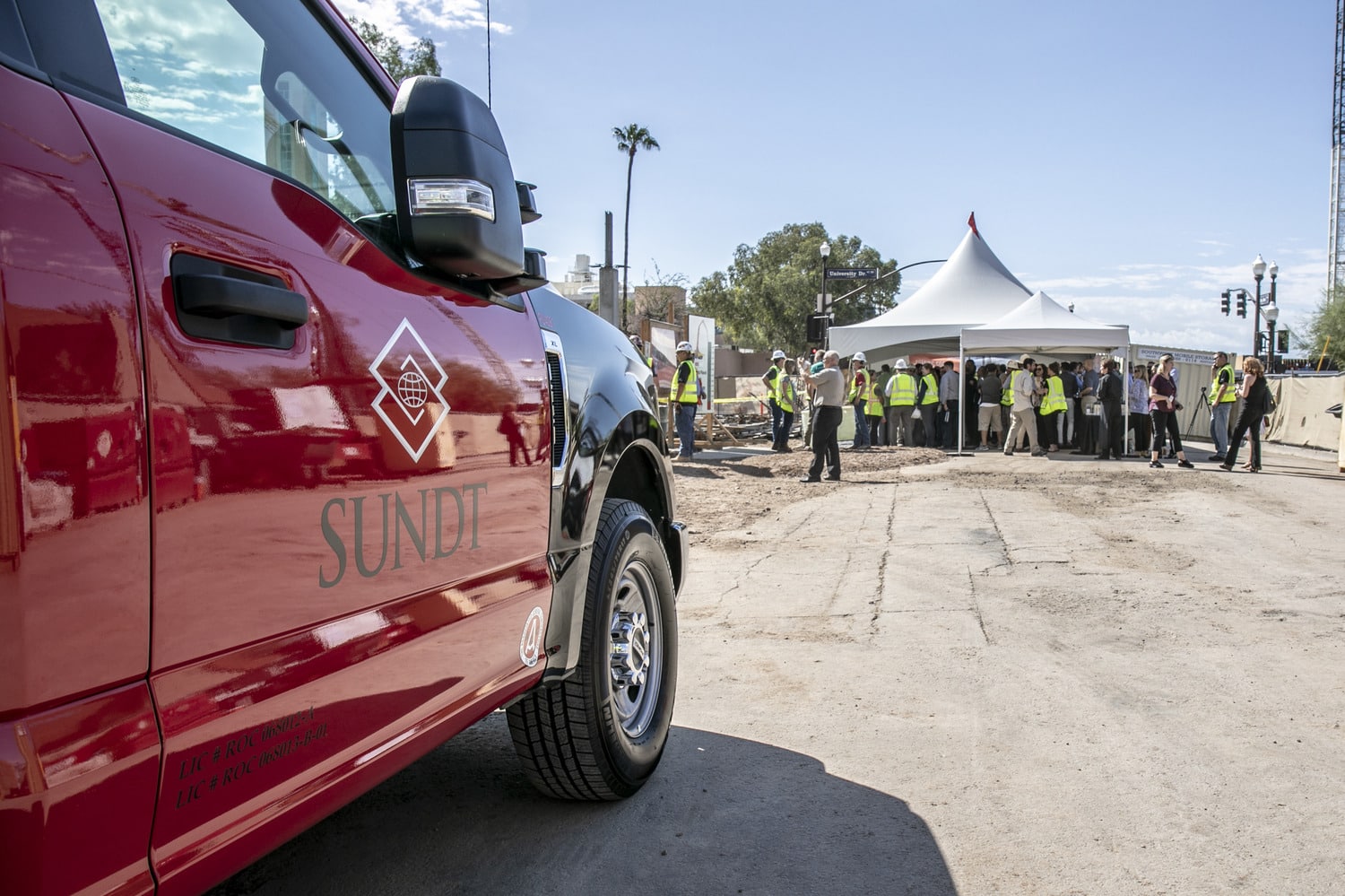 Attendees from Sundt Construction, Allen + Philp Architects, the Opus Group, Driftwood Acquisitions & Development (DAD), Hilton, and the City of Tempe, all came together to celebrate the groundbreaking of the new Canopy by Hilton in downtown Tempe. 