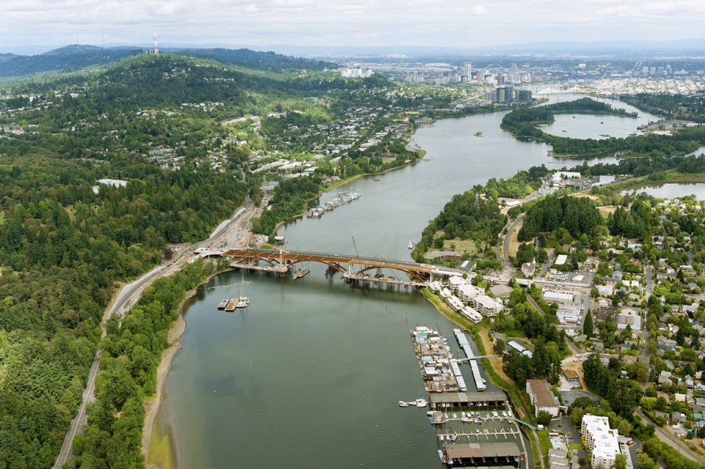 View of the Sellwood Bridge from the south, looking downstream.