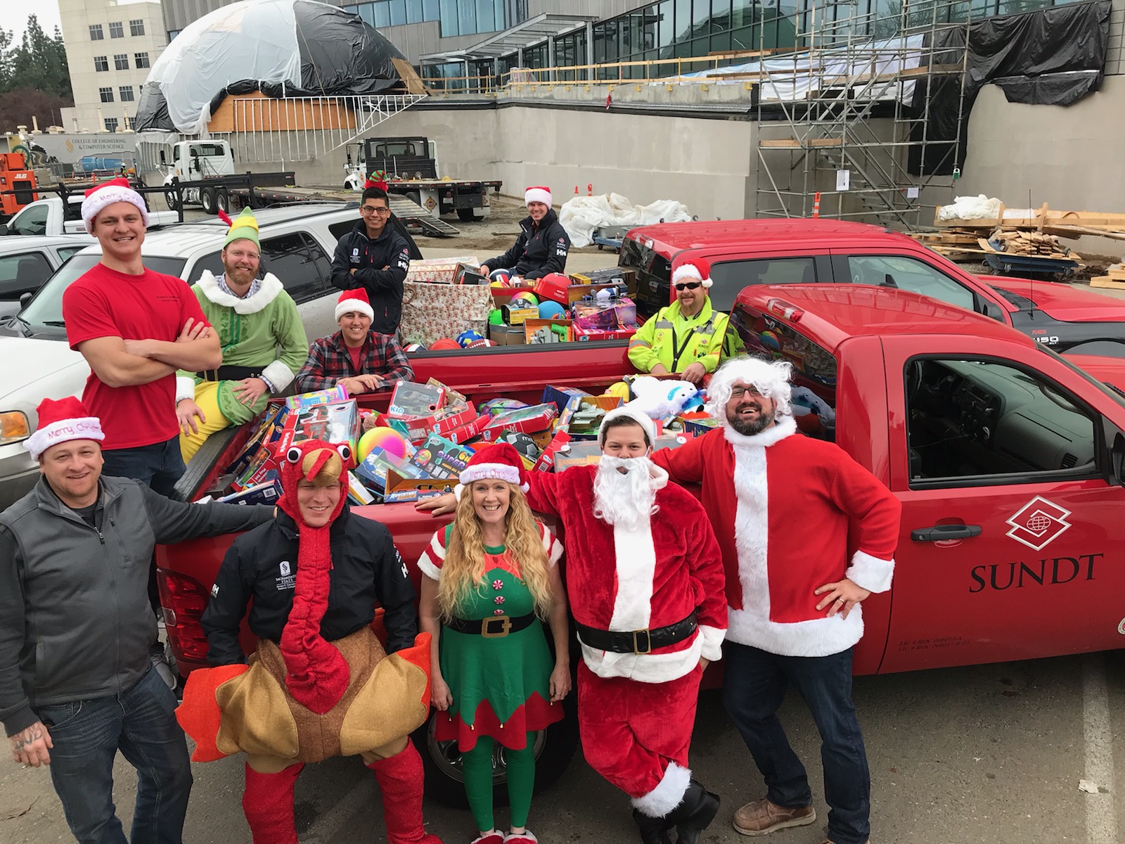 Sundt employee-owners in Sacramento and Monterey including our project team at the Sac State Ernest E. Tschannen Science Complex, participated in the Sacramento Sheriff's Toy Drive for children across the region—and had loads of fun while they were at it! 